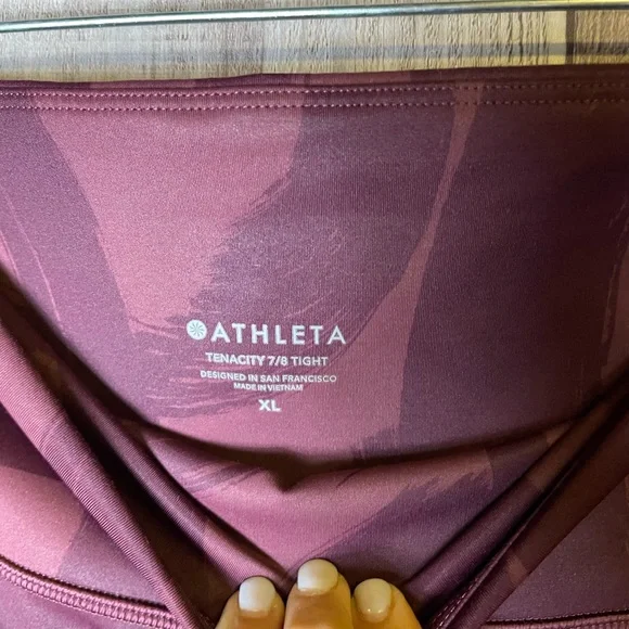 Athleta Tenacity 7/8 Tight in Powerlift - Picture 9 of 11